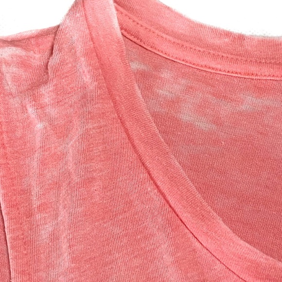 Express One Eleven Coral Graphic Tank - Picture 7 of 8